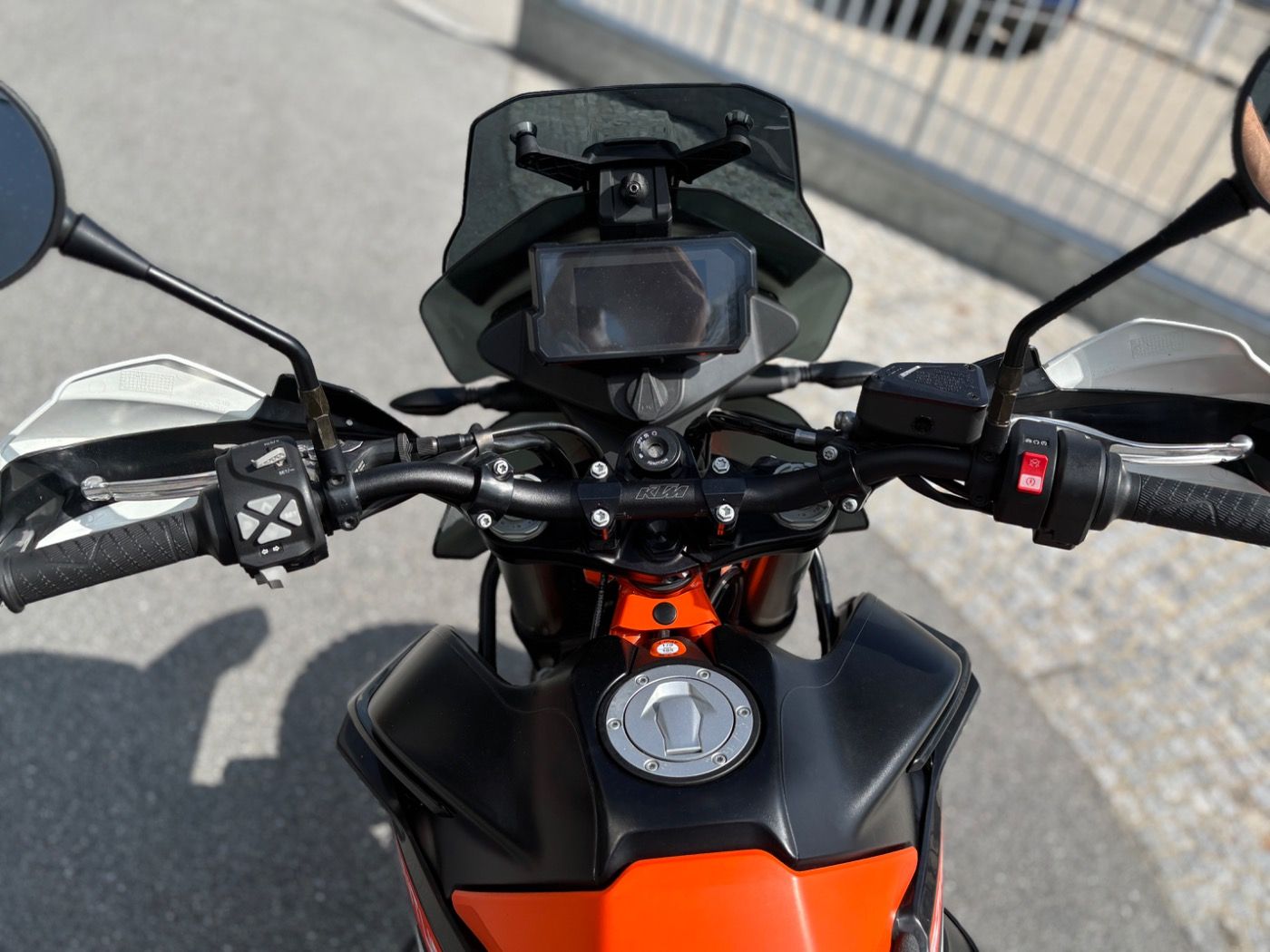 Fahrzeugabbildung KTM 890 Adventure R