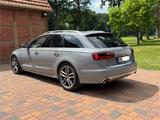 Audi A6 Allroad 3.0 TDI quattro 235kW tiptronic - - Audi A6 Allroad mit Diesel-Antrieb: Induktionsladefunktion
