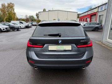 BMW 320i Touring SportLine+LED+StLüftung+App+Virtual