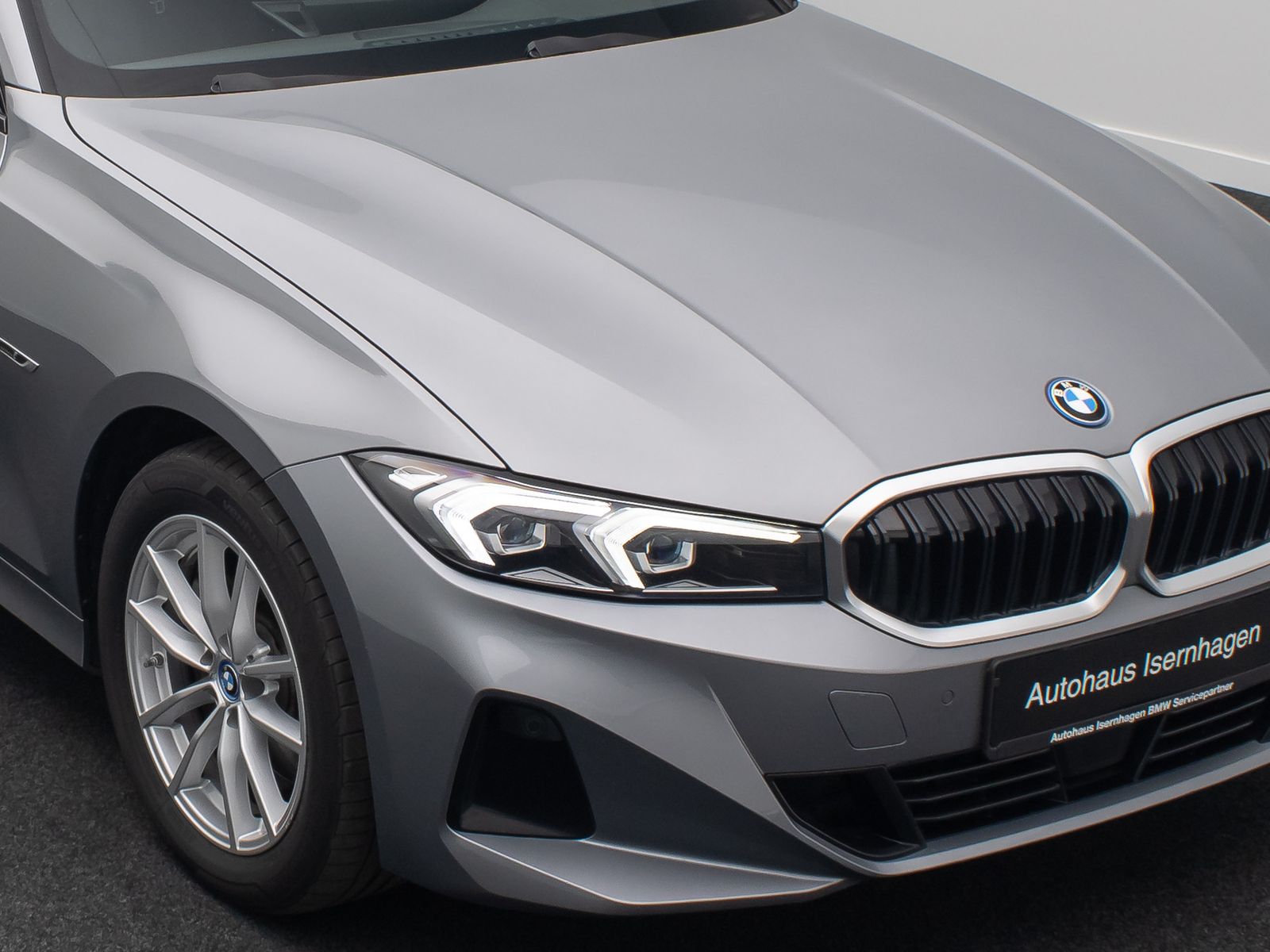 Fahrzeugabbildung BMW 330e AHK DAB Cockpit+ FernlichtAss Sport