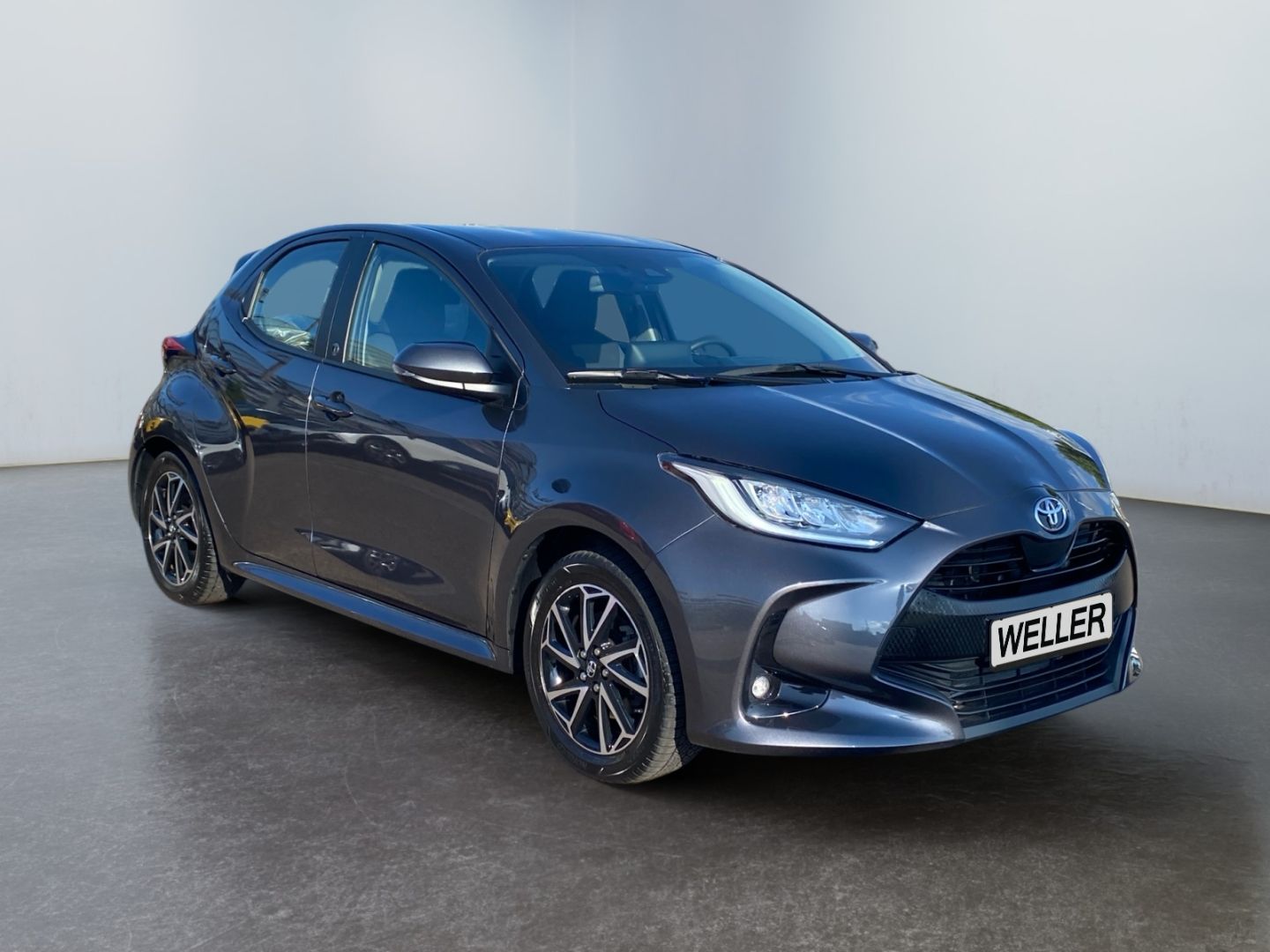 Toyota Yaris Hybrid 1.5 Team D *LED*SHZ*SmartKey*CAM*AC imagem 3
