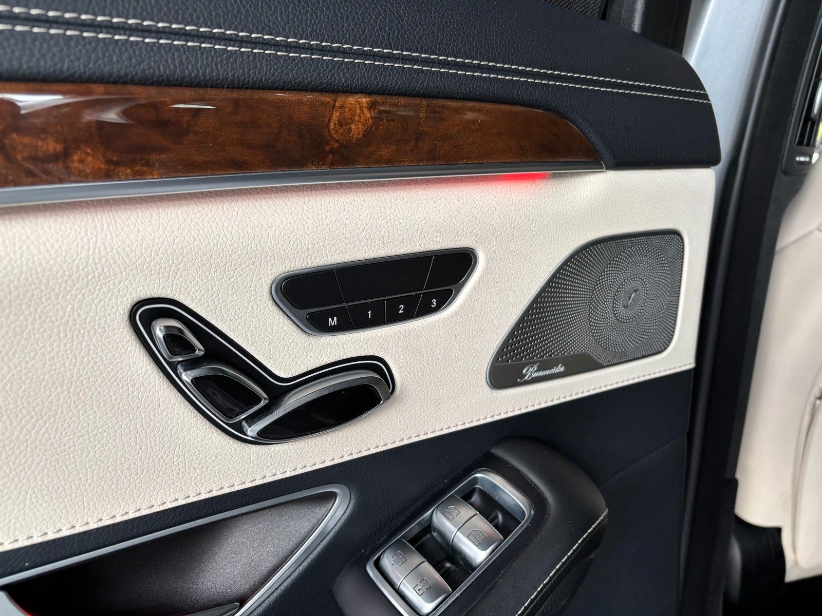 Fahrzeugabbildung Mercedes-Benz S 63 AMG L *Designo*Pano*Burmester*HUD*360KAM