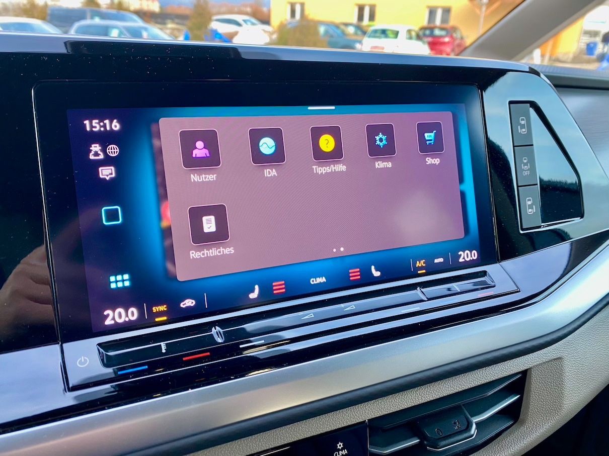 Fahrzeugabbildung Volkswagen T7 Multivan 2.0 TDI LANG LIFE AAC NAVI 7-SITZER