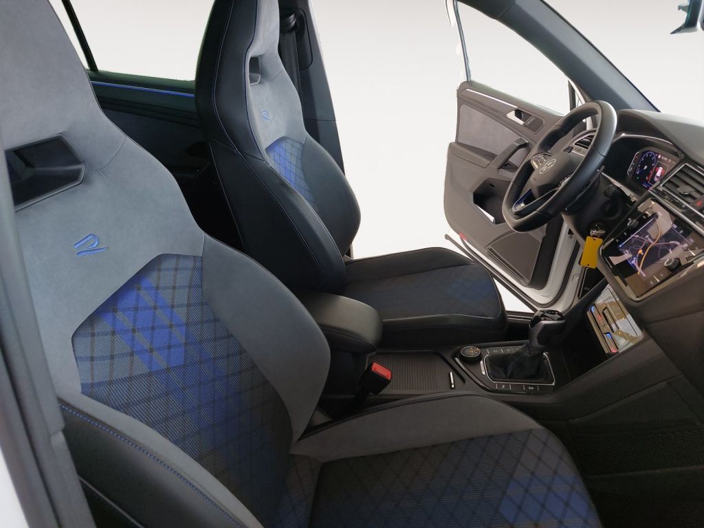 Fahrzeugabbildung Volkswagen Tiguan 2.0 TSI  4Motion DSG R Navi ACC
