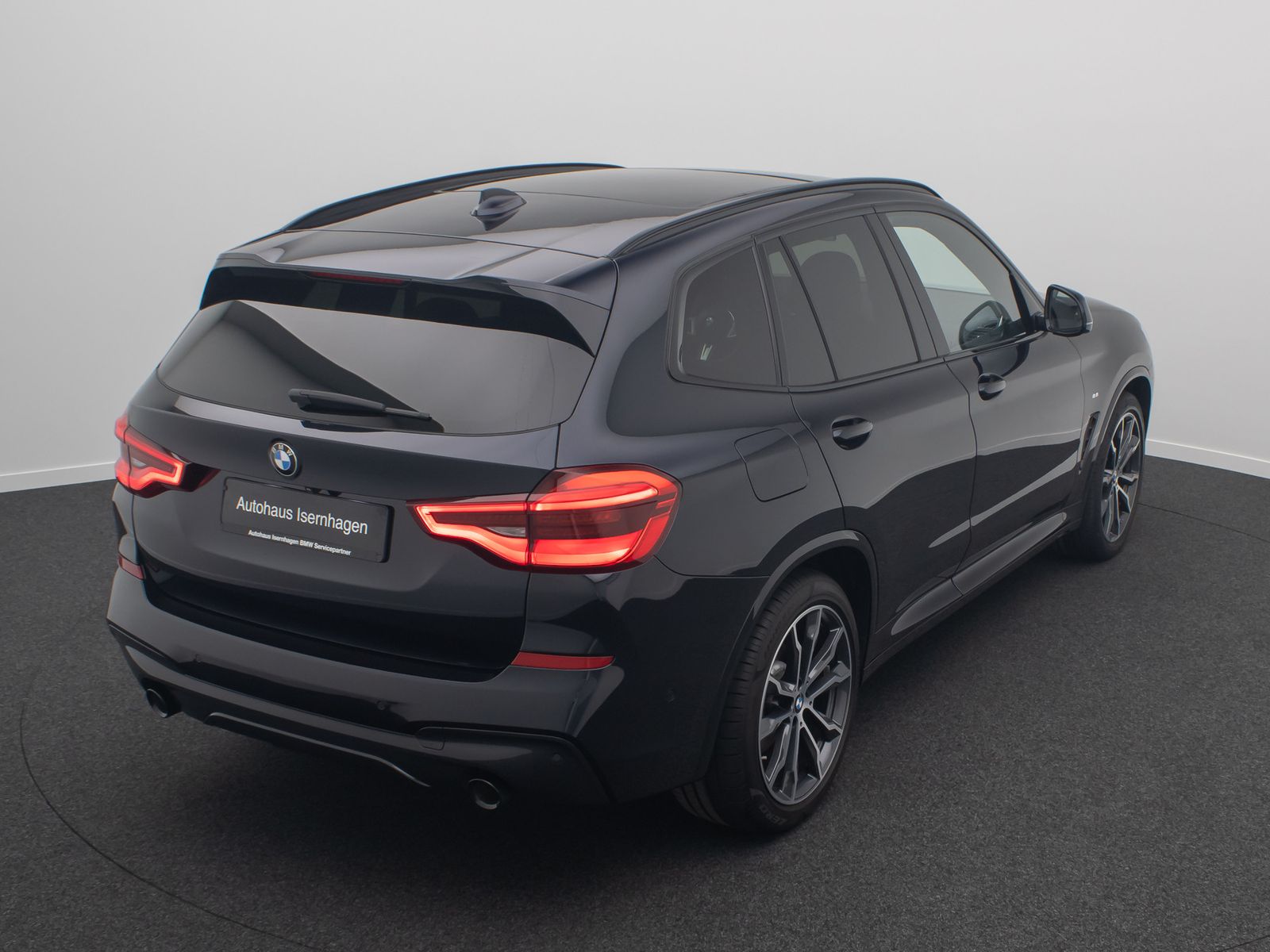 Fahrzeugabbildung BMW X3 xD20d M Sport HUD DAB HiFi Panorama 20Zoll