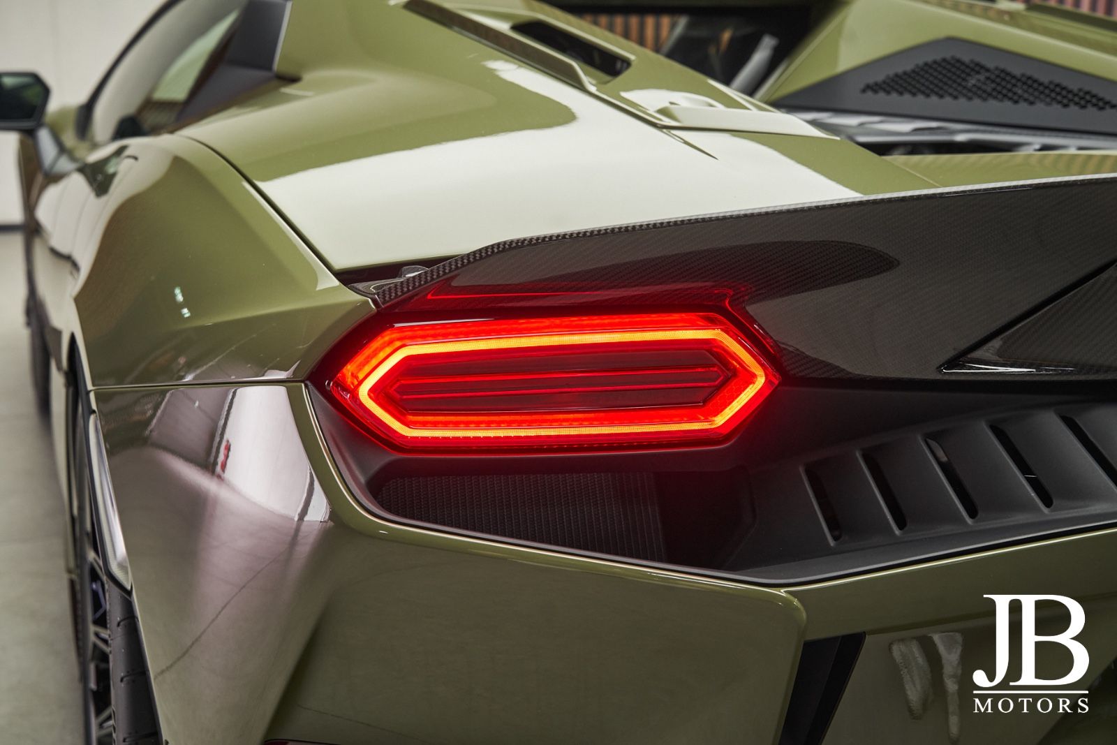 Fahrzeugabbildung Lamborghini Temerario Alleggerita Carbon Lift Racing NEW