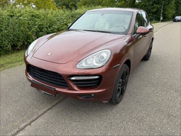 Porsche Cayenne - 2