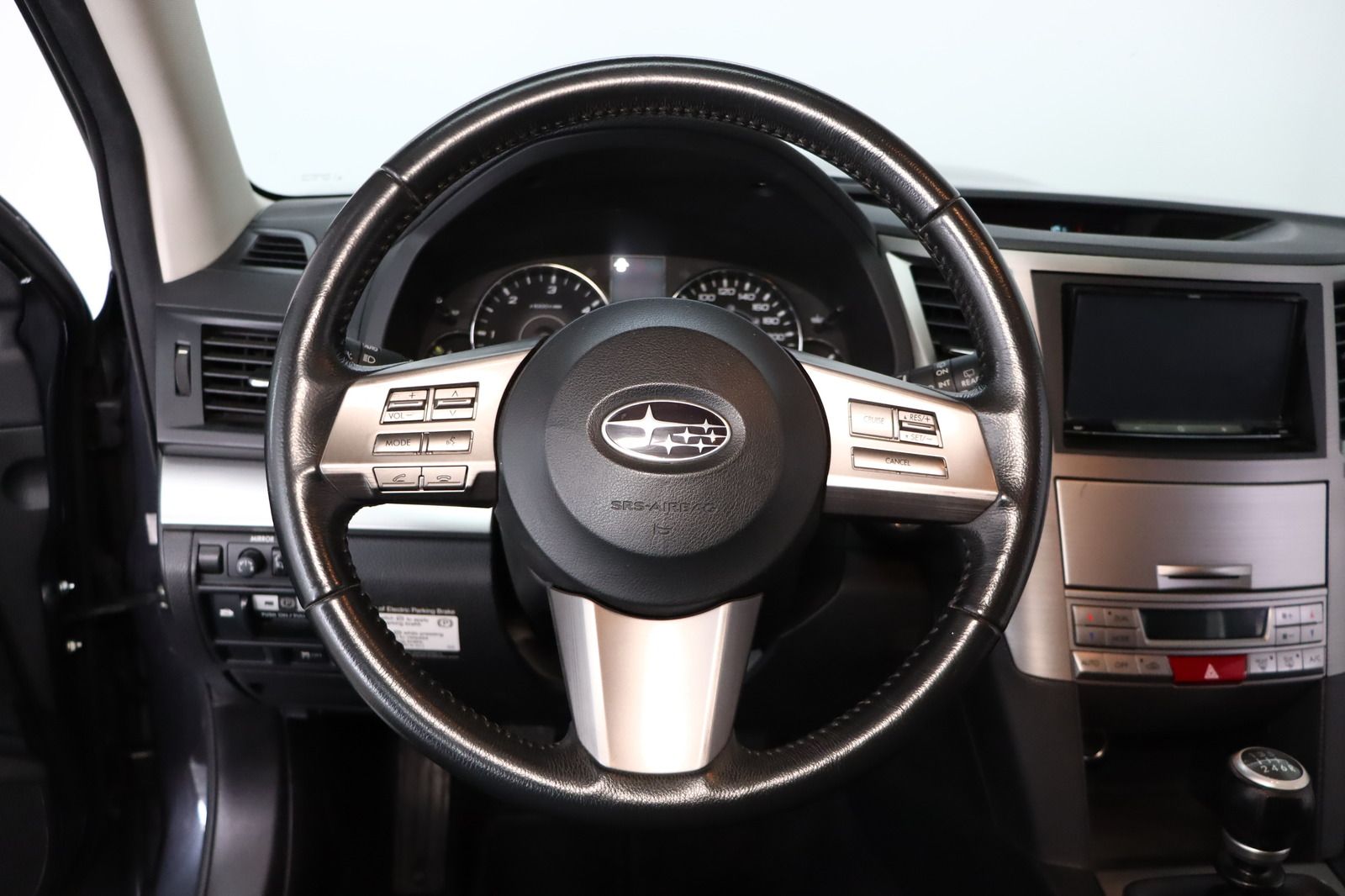 Fahrzeugabbildung Subaru Legacy Kombi 2.0D Outback Comfort Navigation