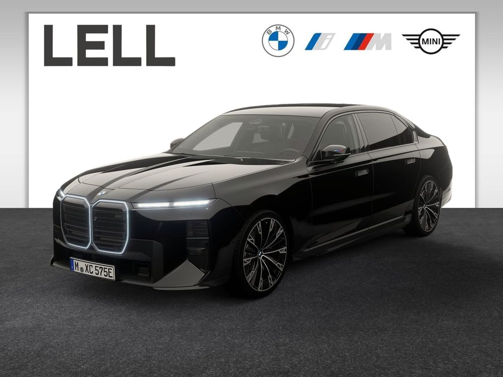 BMW i7