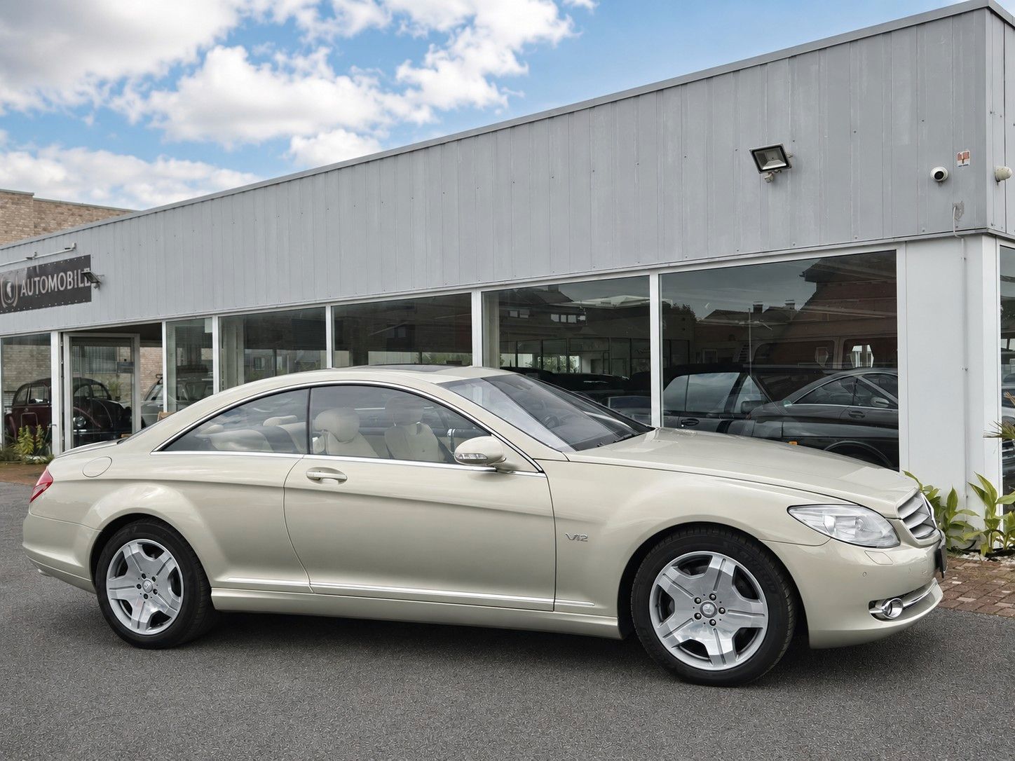 Fahrzeugabbildung Mercedes-Benz CL 600/Designo Interieur+Exterieur/Sammlerzust.