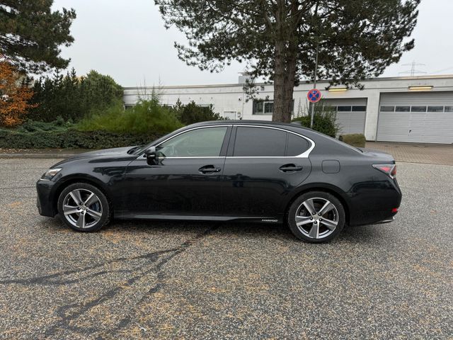 Lexus GS 300h**Modell 2016**