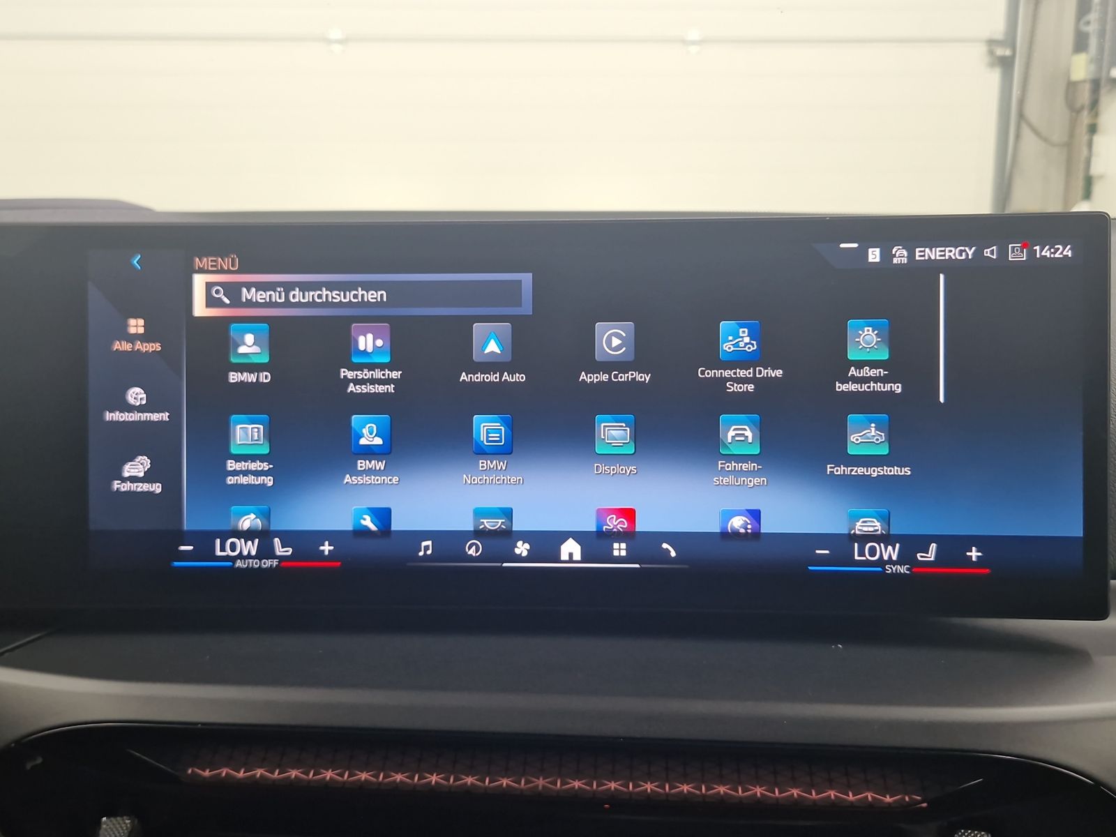 BMW 318 i Touring Navi LED SHZ Allwetter – Bild 24