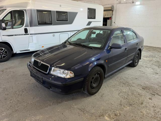 Skoda Octavia 1.6 GLX **SOUNDSYSTEM*AHK*HU/AU NEU**