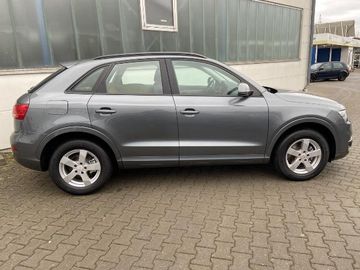 Bild 3 Audi Q3 1.4 TFSI - PDC hinten - SHZ - 8-fach Bereift