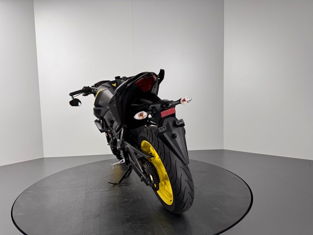Fahrzeugabbildung Yamaha MT-03 *SERVICE NEU *LEO VINCE