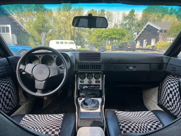 صورة مصغرة 16 لـ 1982 Porsche 911 URMODELL