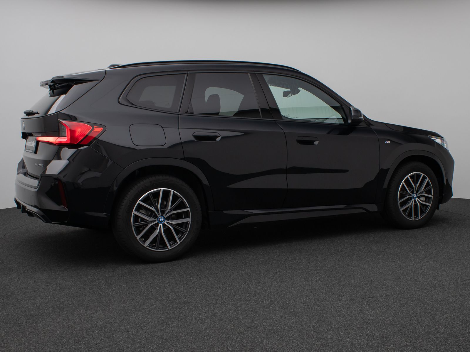 Fahrzeugabbildung BMW X1 xD25e M Sport Panorama Kamera H/K DAB Komfort