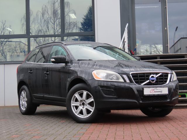 Volvo XC60 D5 AWD Summum Pano