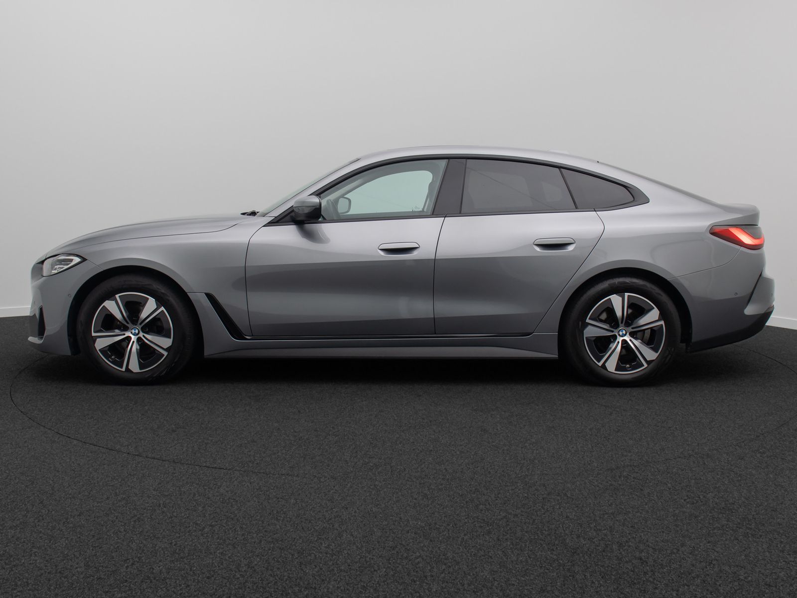 Fahrzeugabbildung BMW 420 Gran Coup&eacute; Alarm DAB Kamera Glasdach Sport