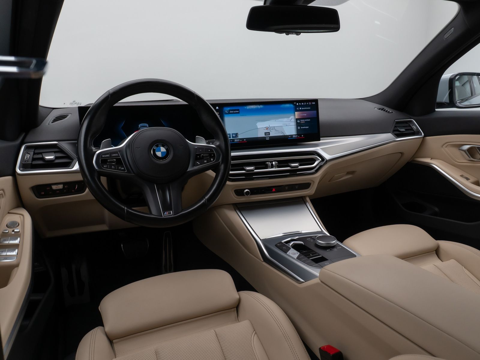 Fahrzeugabbildung BMW 320d M Sport Kamera DAB HUD Fernlichtassis Alarm