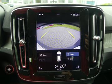 Volvo XC40 - 11