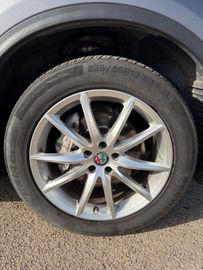 Alfa-Romeo Stelvio - 9