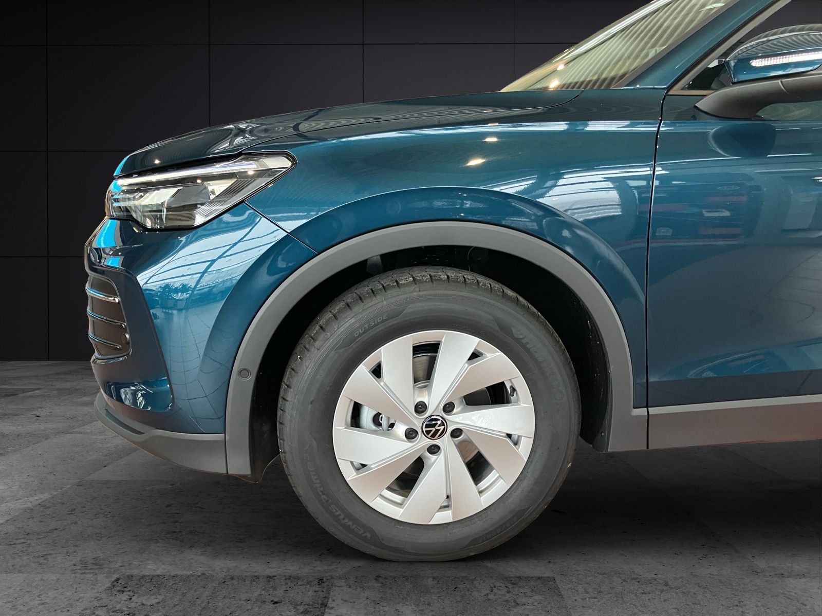 Fahrzeugabbildung Volkswagen Tiguan eTSI  DSG LED AHK RFK