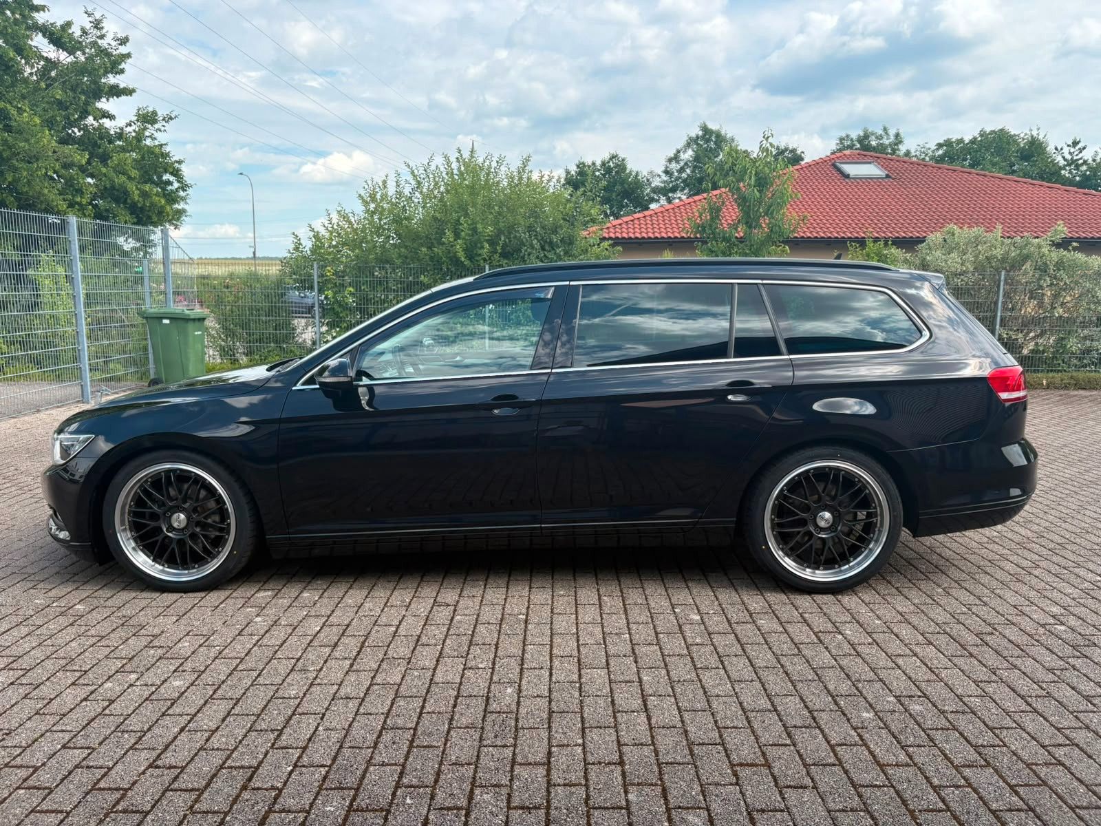 VW PASSAT VARIANT 2.0 TDI COMF.L. AHK NAVI LM 19"
