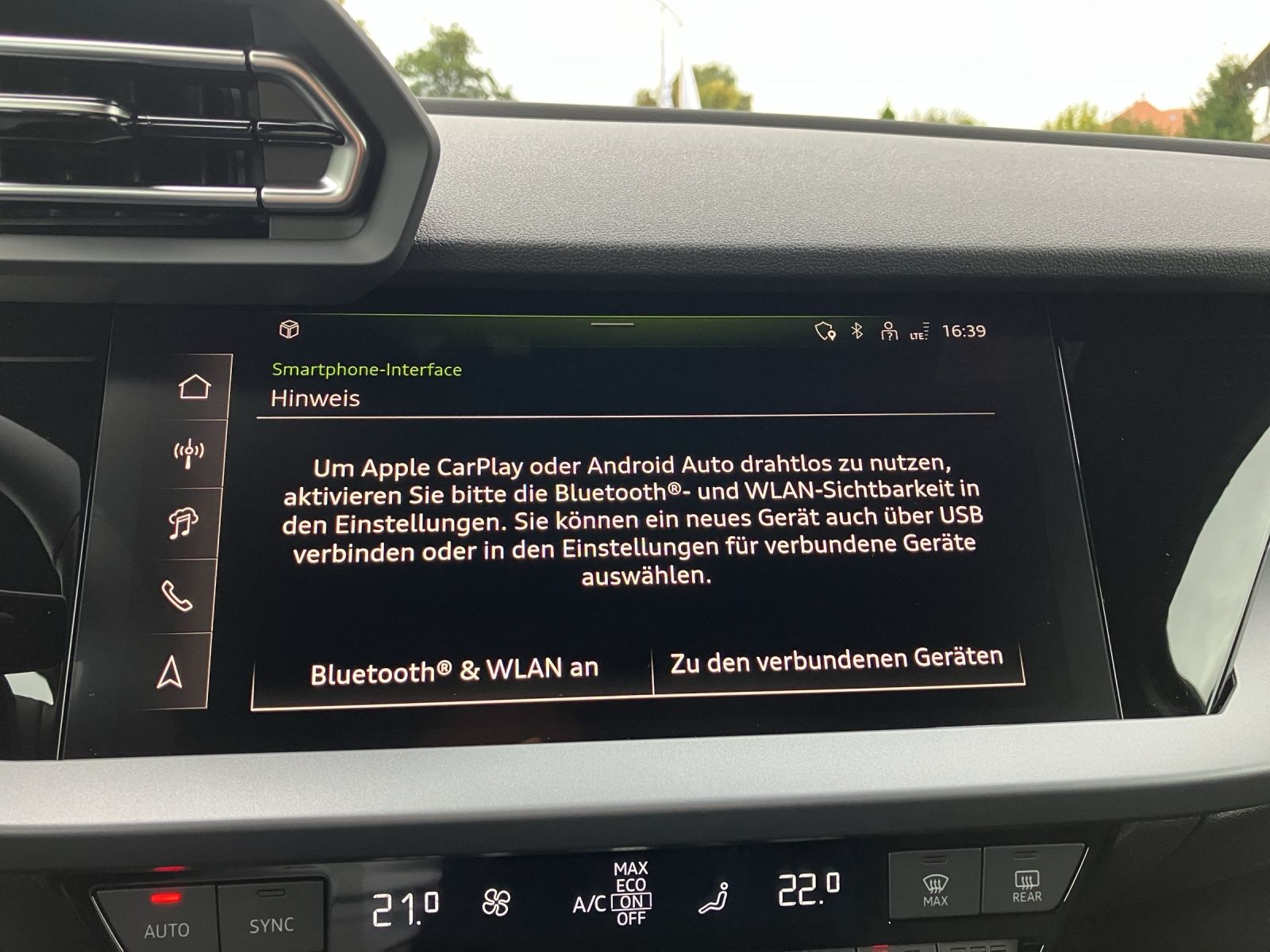 Fahrzeugabbildung Audi A3 Sportback TFSI advanced LED ACC NAVI RFK