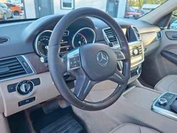 Mercedes ML 350 - 12