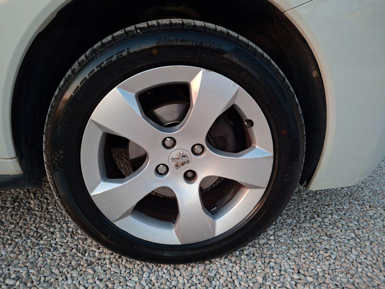 Peugeot 3008 2011 — photo 10