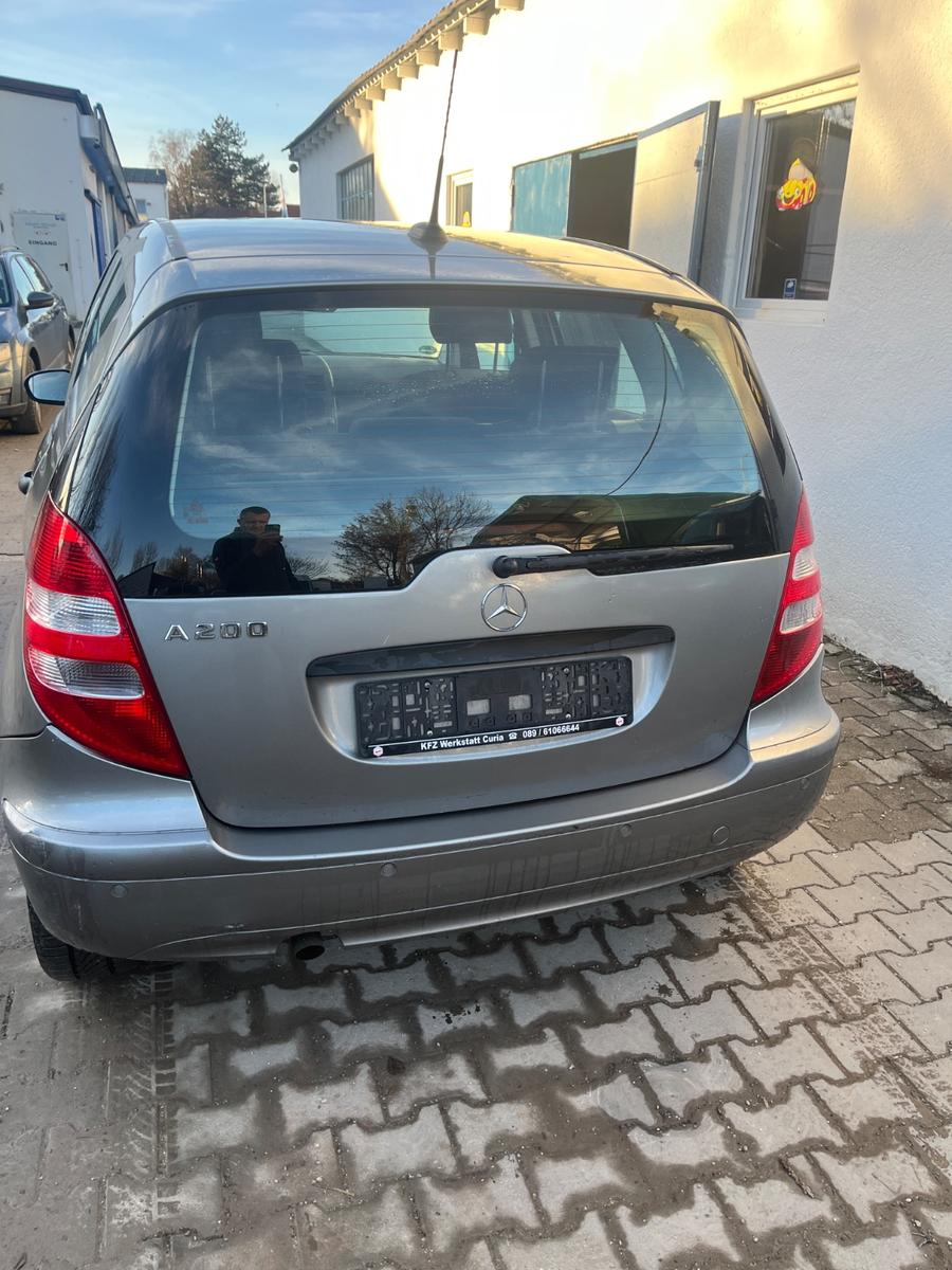 Mercedes-Benz A200 2007 — rear view