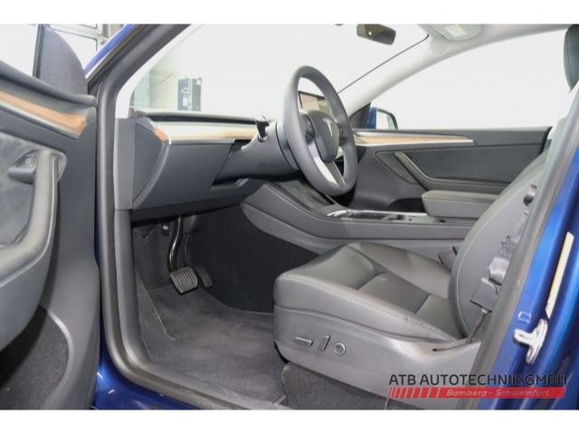 Fahrzeugabbildung Tesla Model Y Long Range DUAL MOTORS Panorama Navi dig