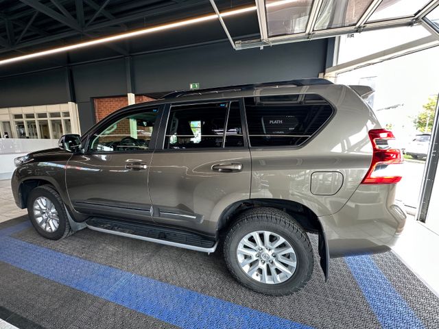 Toyota Land Cruiser  Executive