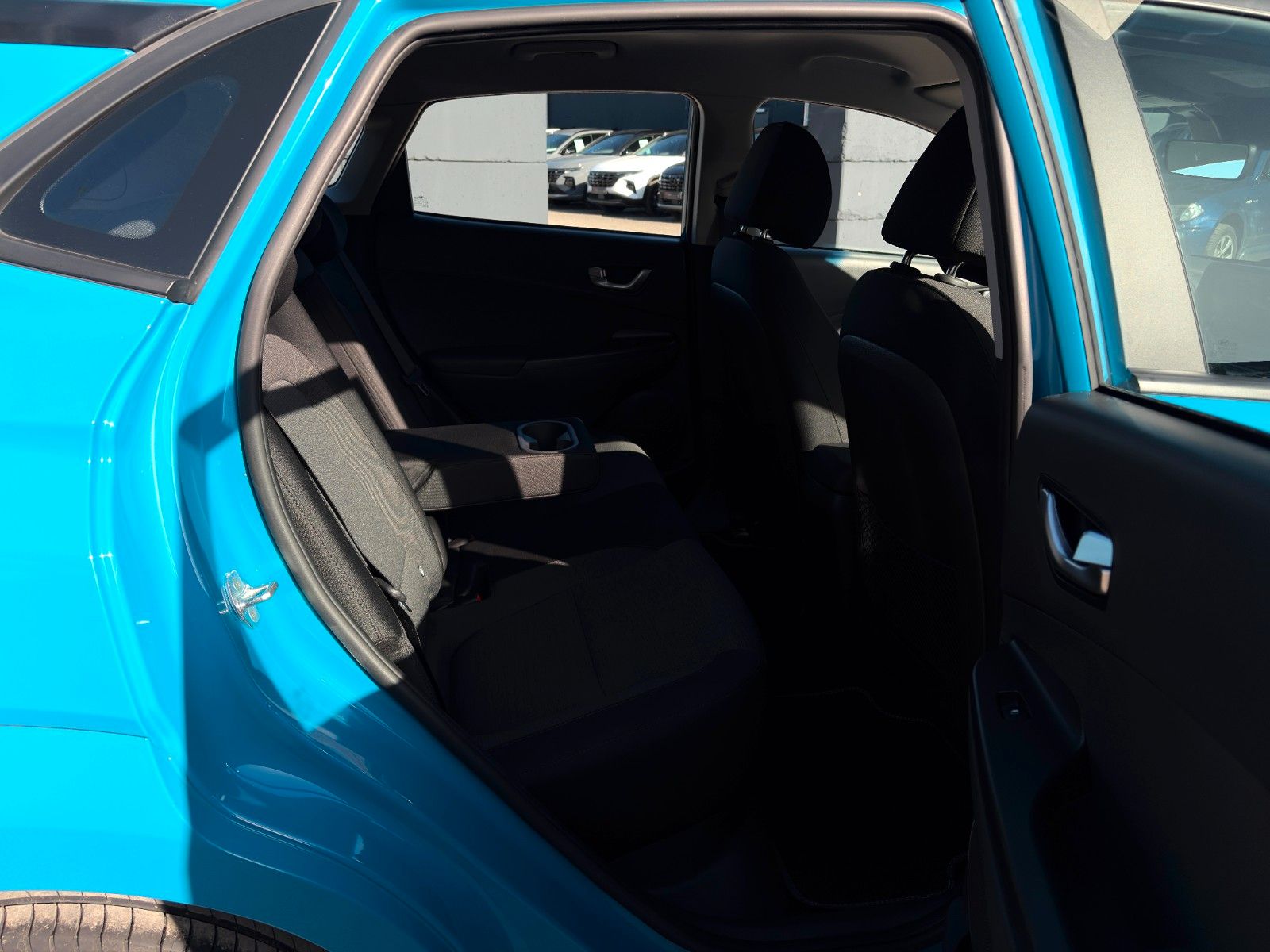 Fahrzeugabbildung Hyundai KONA E Select ACC LHZ SHZ LKAS PDC KAM