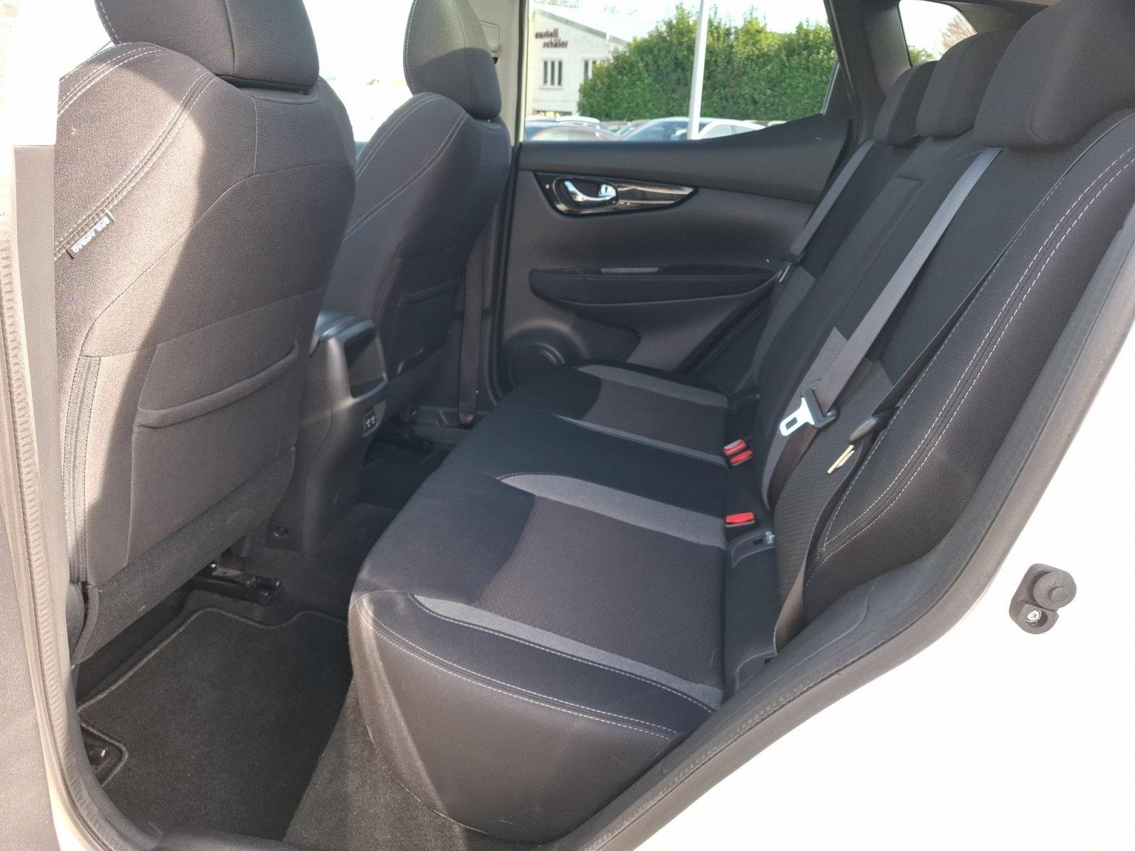 Nissan Qashqai 1.3 DIG-T N-Connecta NAVI AROUND-VIEW 17