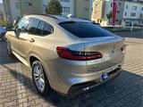 BMW X4 xDrive30i AT xLine - BMW X4 xLine mit Benzin-Antrieb