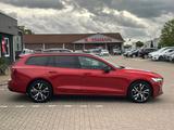 Volvo V60 Plus Dark,18-Zoll,AHK,Memory,R-Kam.3,99% - Volvo V60 mit Diesel-Antrieb: 1.6