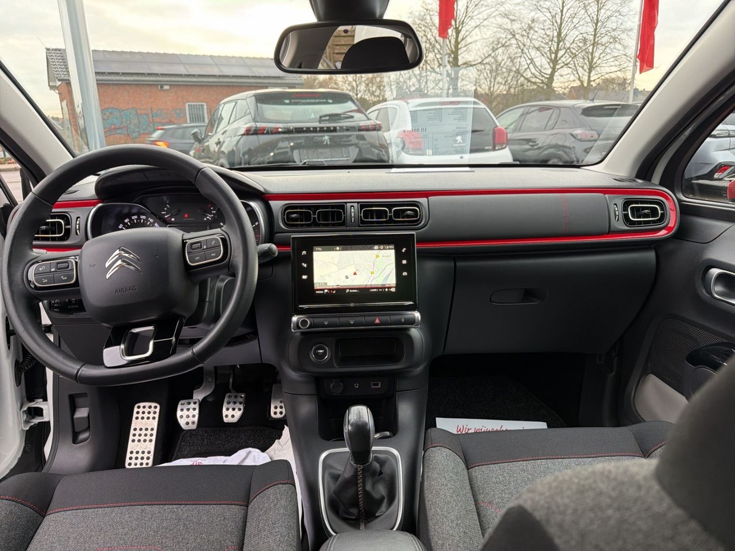 Fahrzeugabbildung Citroën C3 PT 110 S&S Shine Navi LED Klimaautom SHZ