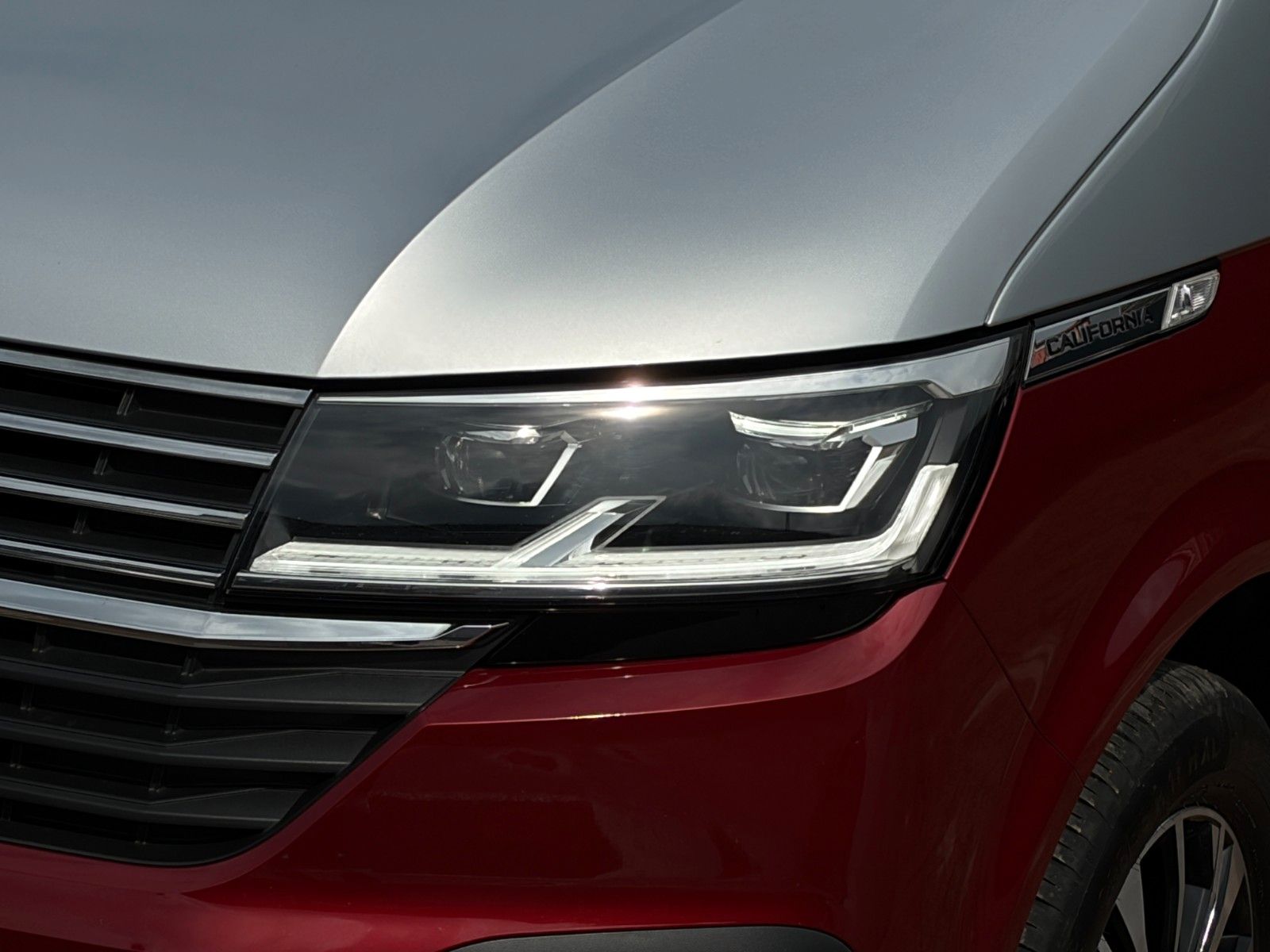 Fahrzeugabbildung Volkswagen T6.1 California Ocean 2.0 TDI Hub Küche Markise
