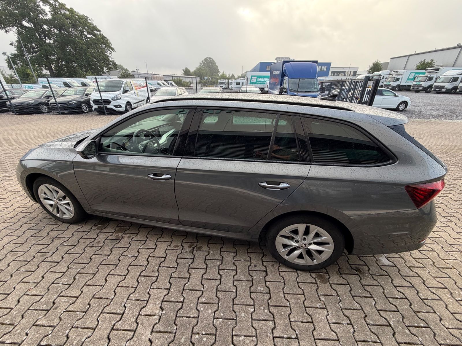 Fahrzeugabbildung SKODA Octavia Combi Style
