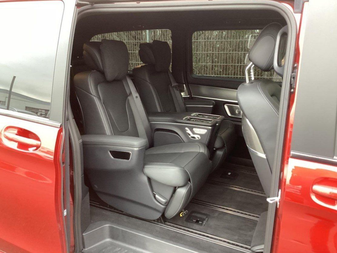 Fahrzeugabbildung Mercedes-Benz V250d 4M XL EXCLUSIVE LuxusSitze AMG Standhz AHK