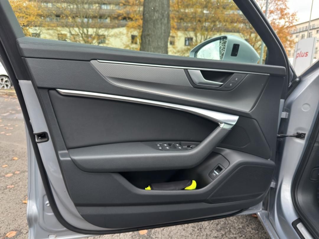 Fahrzeugabbildung Audi A6 Avant Design 40 TDI quattro Business Kamera S