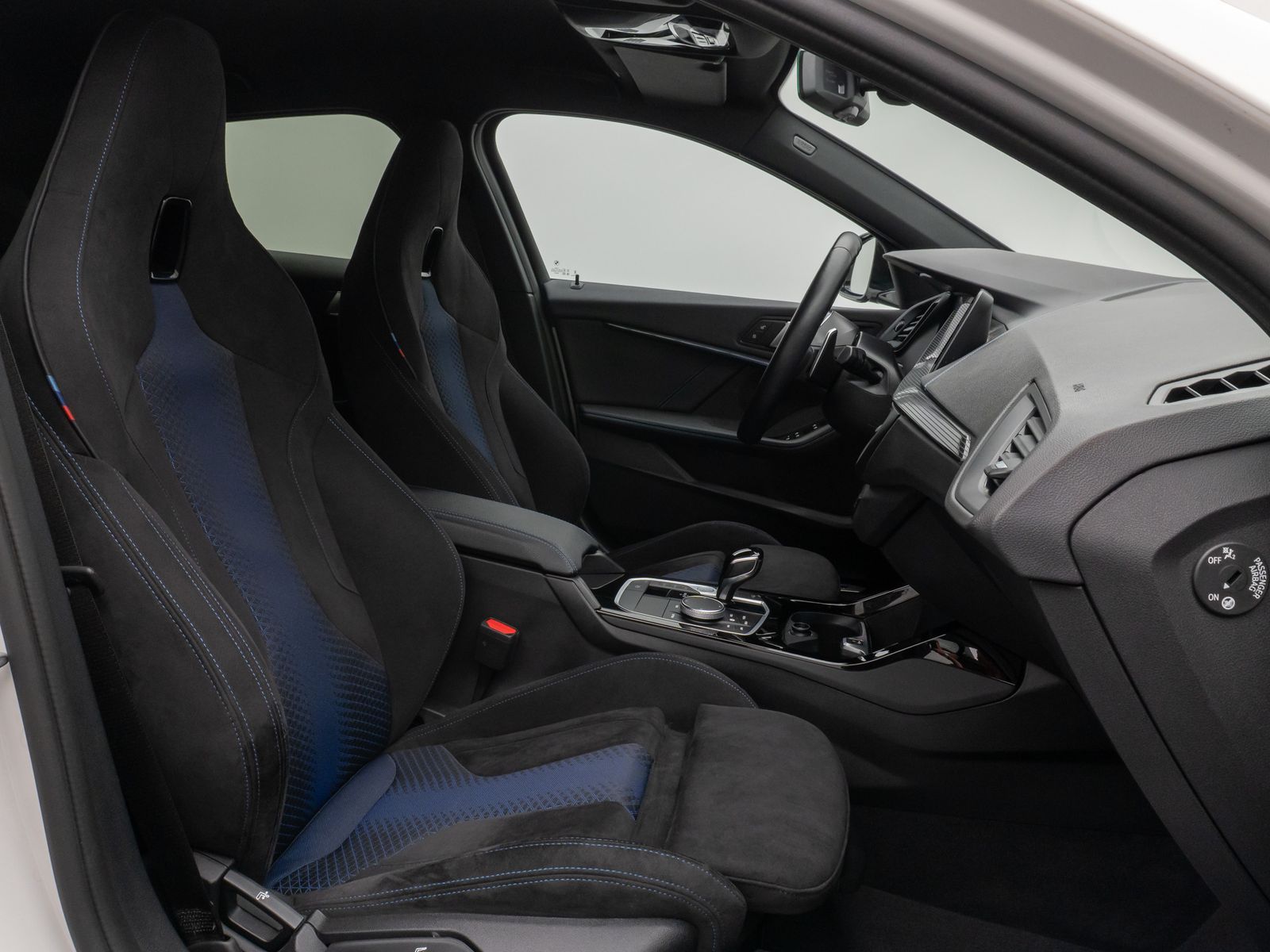 Fahrzeugabbildung BMW 120i M Sport Kamera DAB Lenkrhzg DrivAssis Alarm