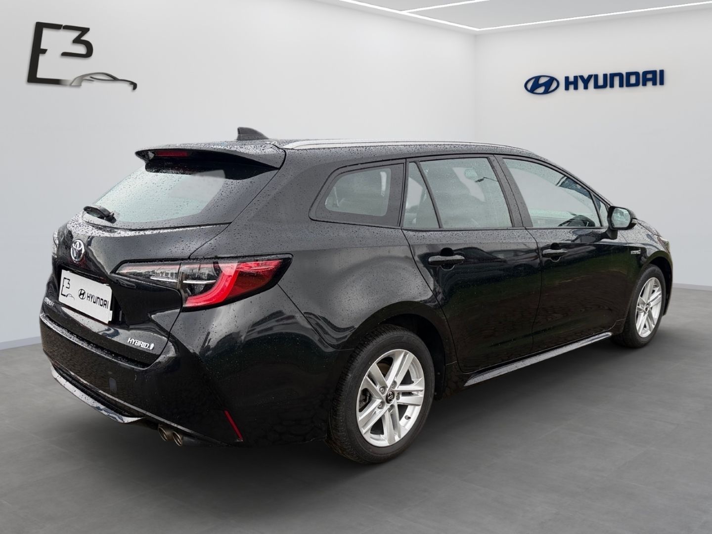 Toyota Corolla Touring Sports Hybrid Business Edition imagem 3