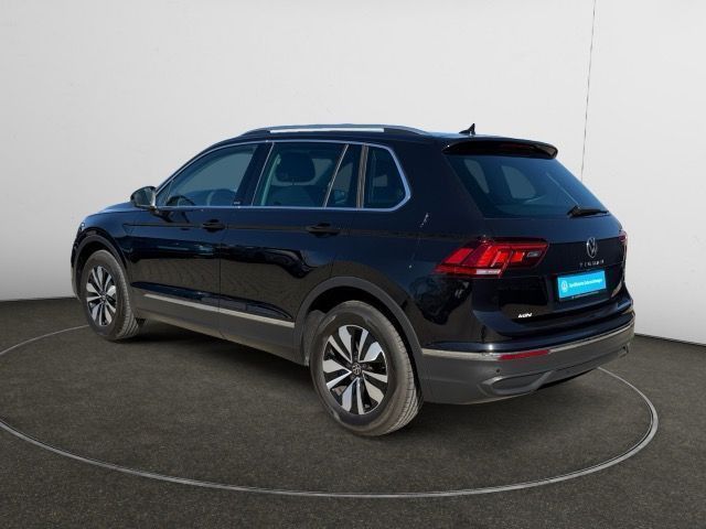 Volkswagen Tiguan 2.0 TDI Move Pano Kamera Digital Cockpit foto 3