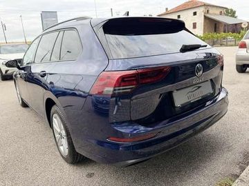 Volkswagen Golf - 8