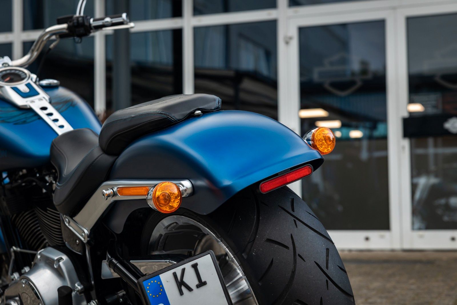 Fahrzeugabbildung Harley-Davidson FLFBS FAT BOY SOFTAIL 114 CUI ANV. JEKILL&HYDE