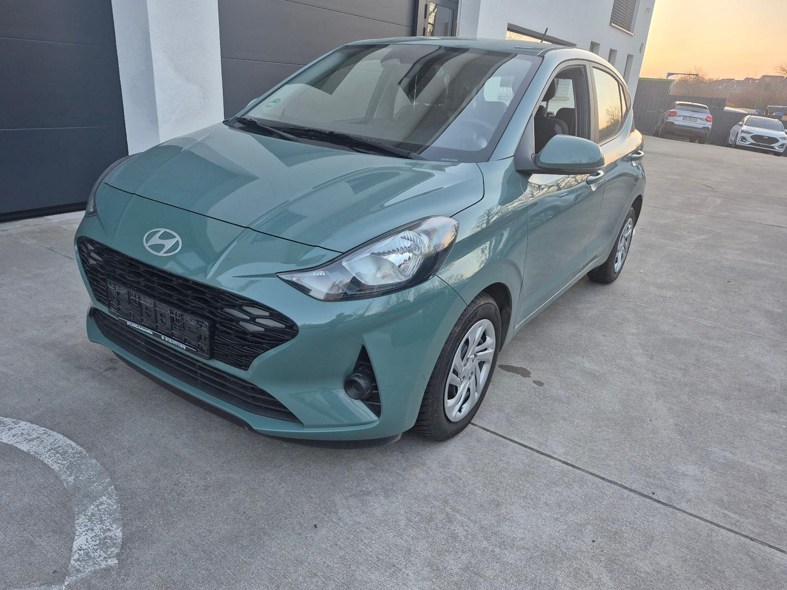 Hyundai i10 Trend+NAVI+KAMERA/Vollfahrbereit !!!