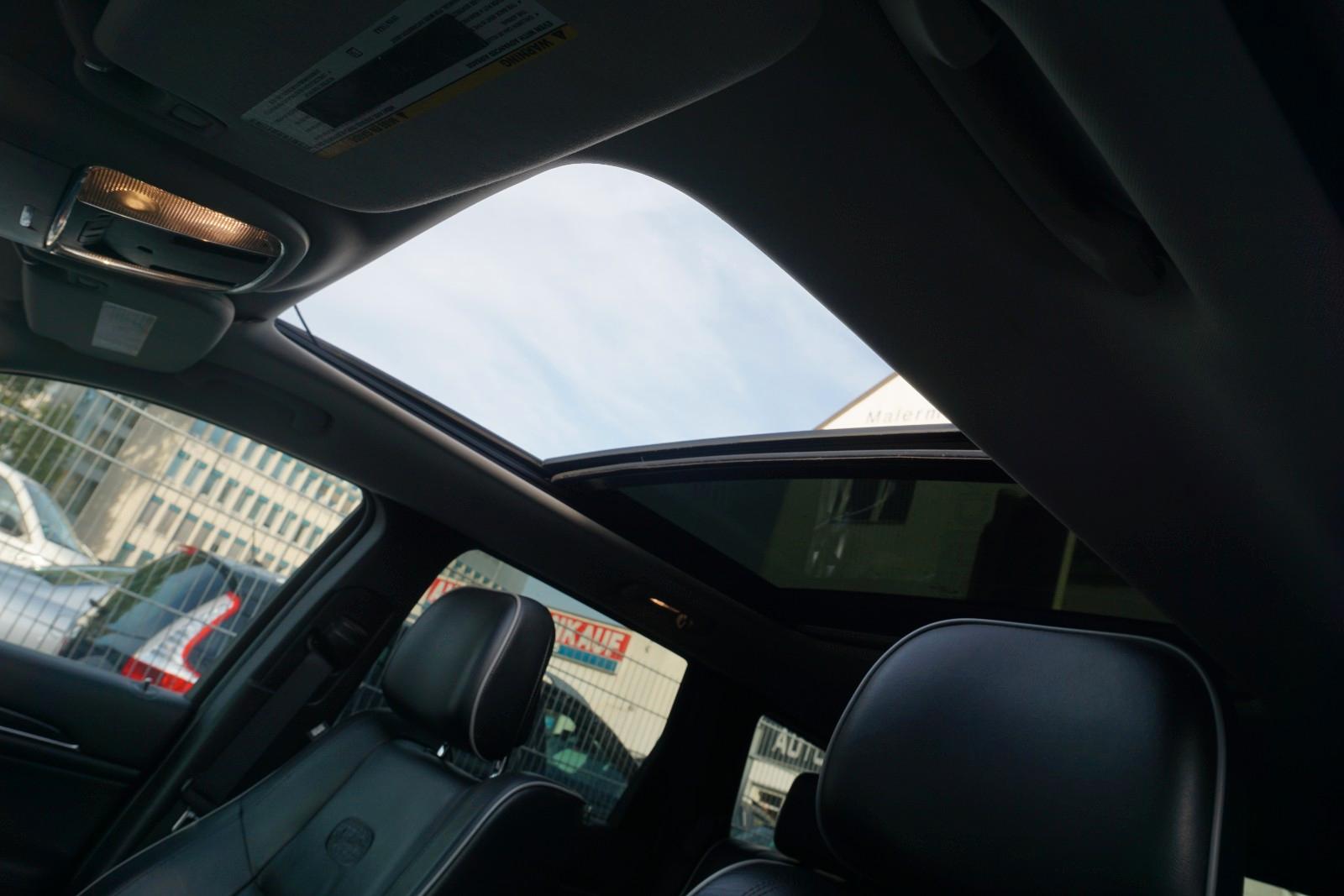 Jeep Grand Cherokee 3.0 CRD Overland 241ch - Toit ouvrant panoramique - Suspension pneumatique - Sièges conducteur - Camera